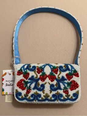 India Beaded Bag Strawberry or Raspberry w/ Blue Stem Vine (PRICE IS FIRM)